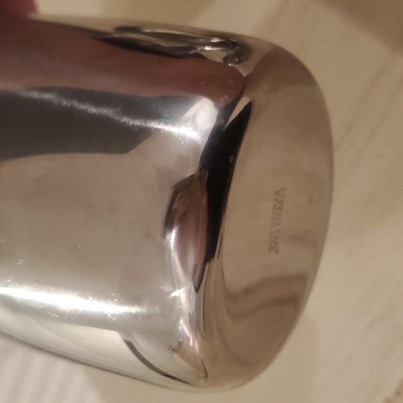 Oneida Stainless SteelCocktail Shaker - Picture 3 of 4